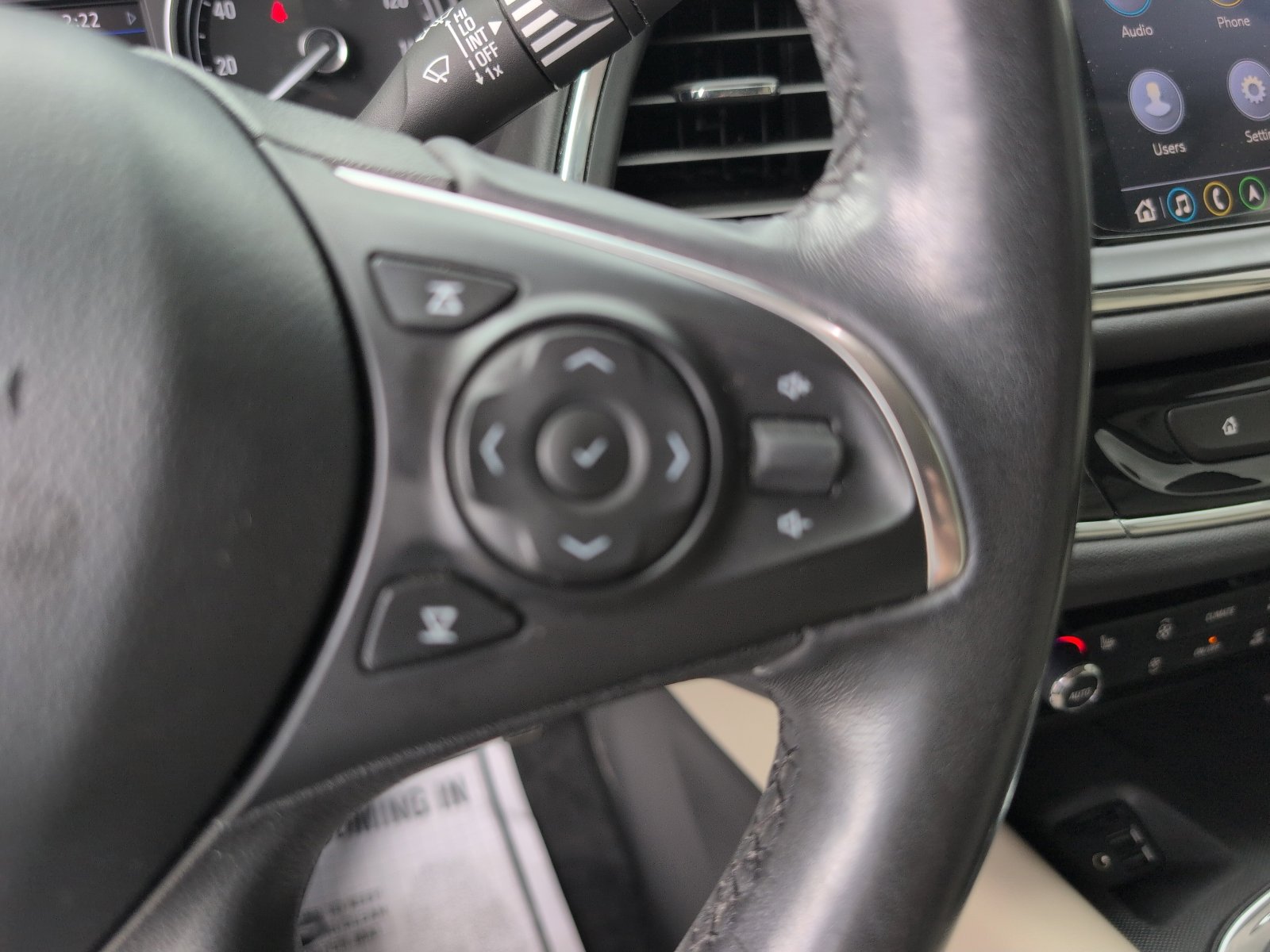 Used 2020 Buick Enclave Essence w/ Sound and Sites Package FWD image 24