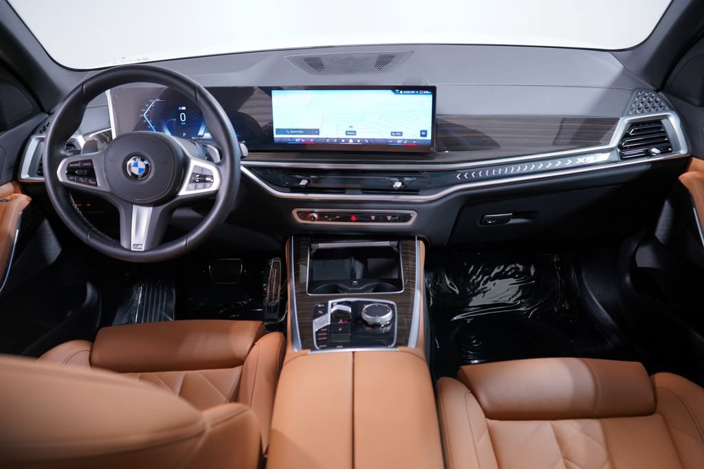 Used 2026 BMW X5 sDrive40i w/ M Sport Package RWD image 10