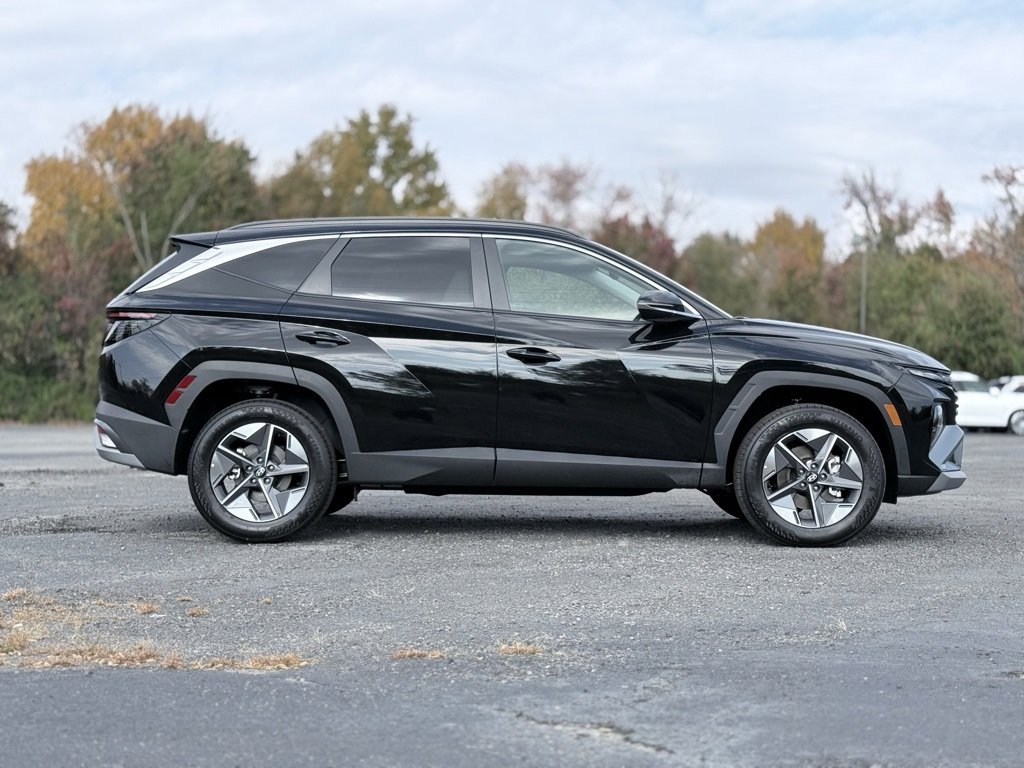 New 2025 Hyundai Tucson SEL image 9