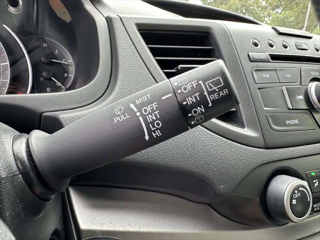 Used 2013 Honda CR-V LX image 25