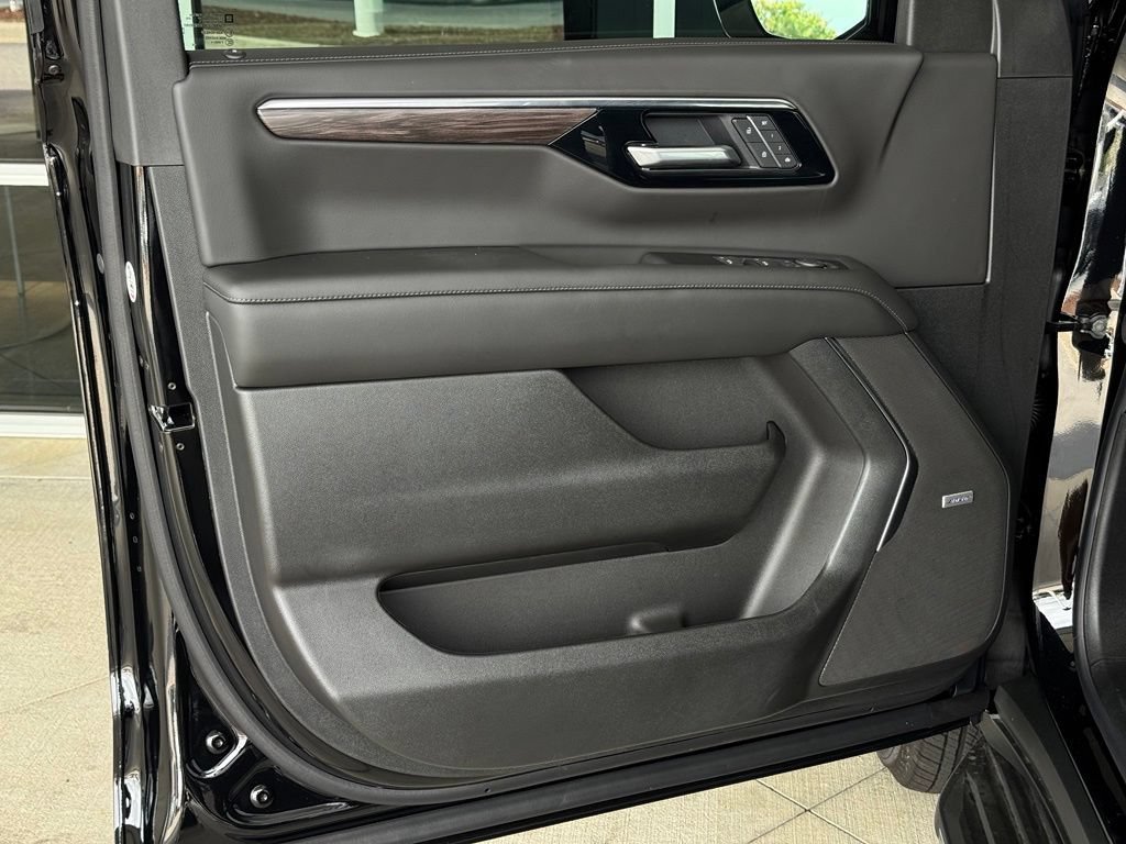 New 2026 Chevrolet Tahoe LT w/ Comfort Package AWD/4WD image 25