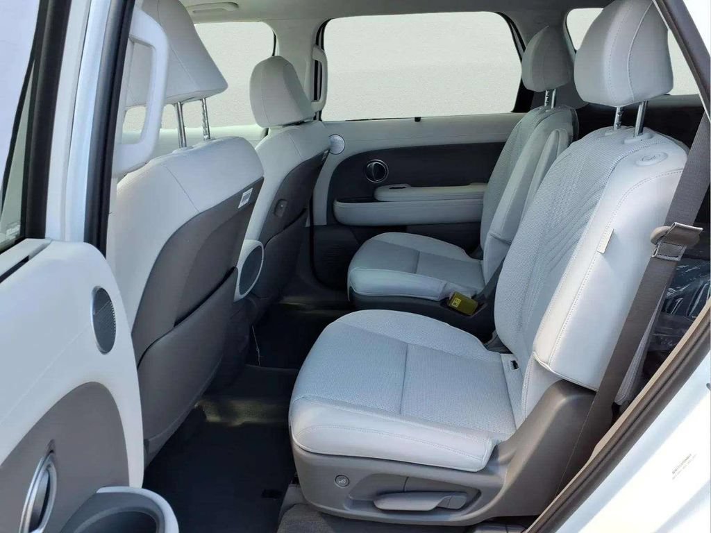 New 2026 Hyundai Palisade SEL FWD image 9