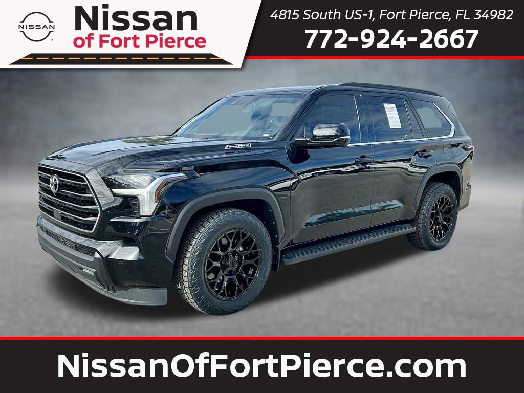 Used 2025 Toyota Sequoia SR5 AWD/4WD 360° Tour