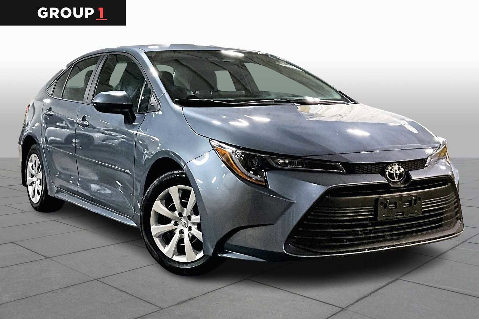 Certified 2025 Toyota Corolla LE image 2