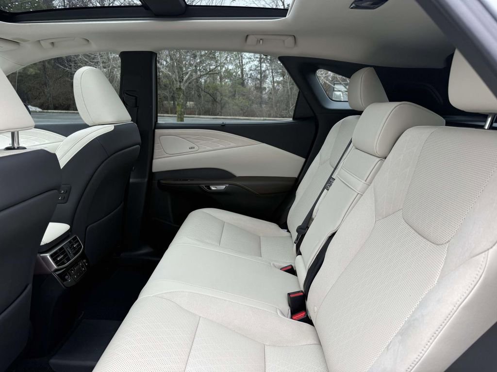Used 2025 Lexus RX 450h AWD w/ Convenience Package image 18