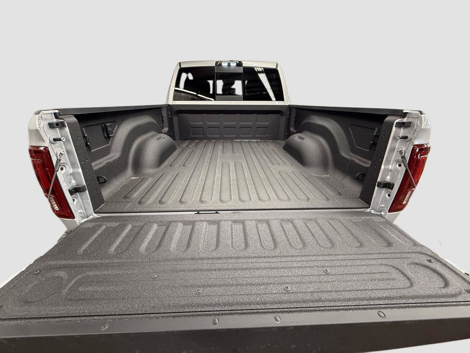 New 2026 RAM 2500 Tradesman AWD/4WD image 31