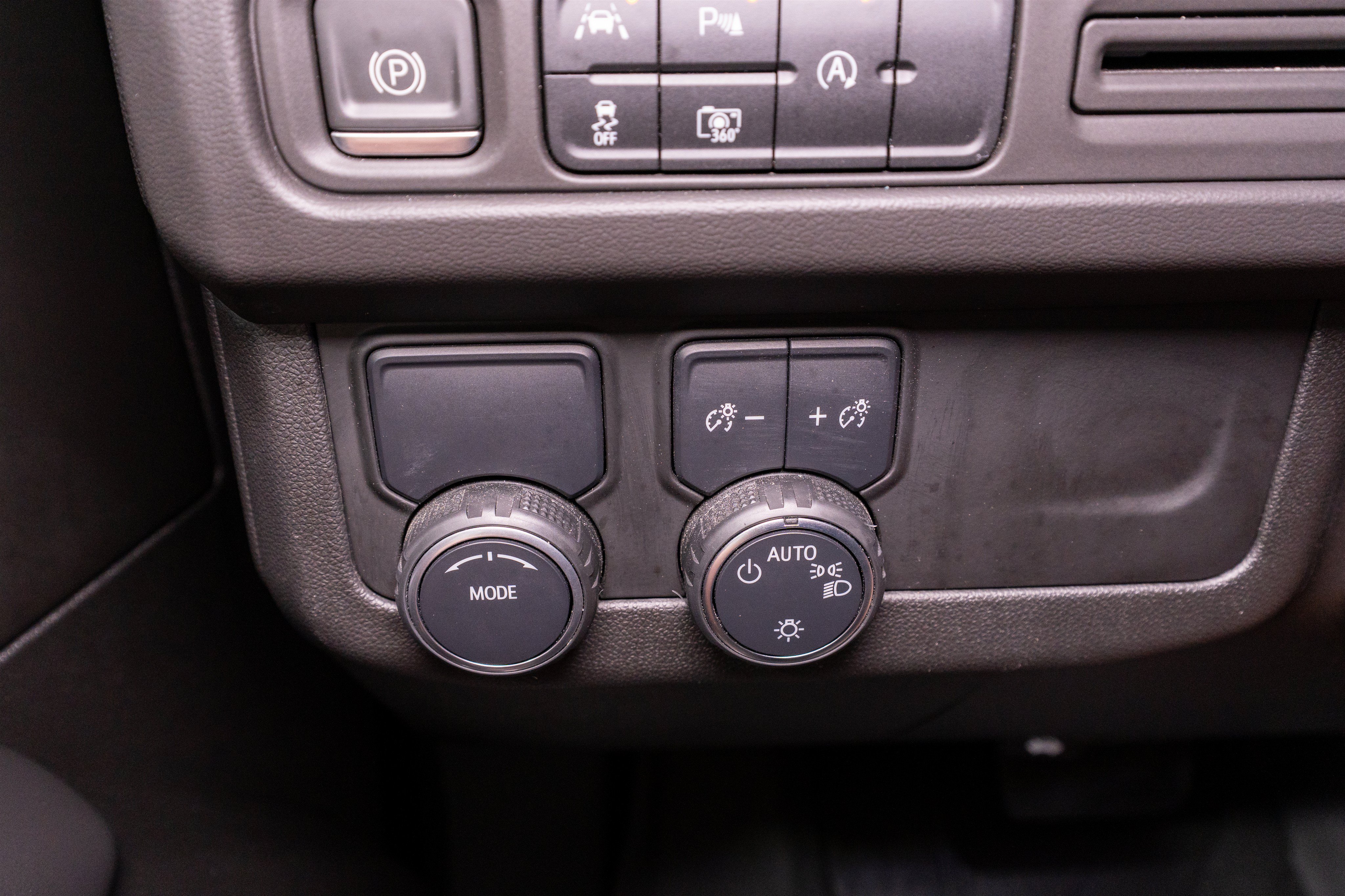 Used 2023 Chevrolet Tahoe LT w/ LT Signature Plus Package RWD image 30