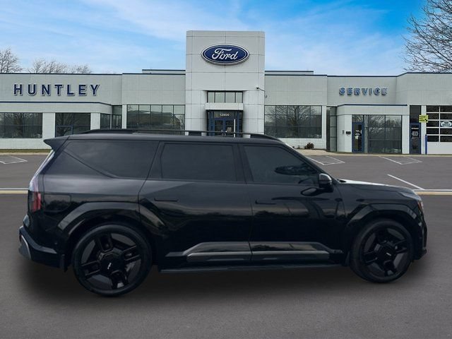 Used 2024 Kia EV9 GT-Line AWD/4WD image 3