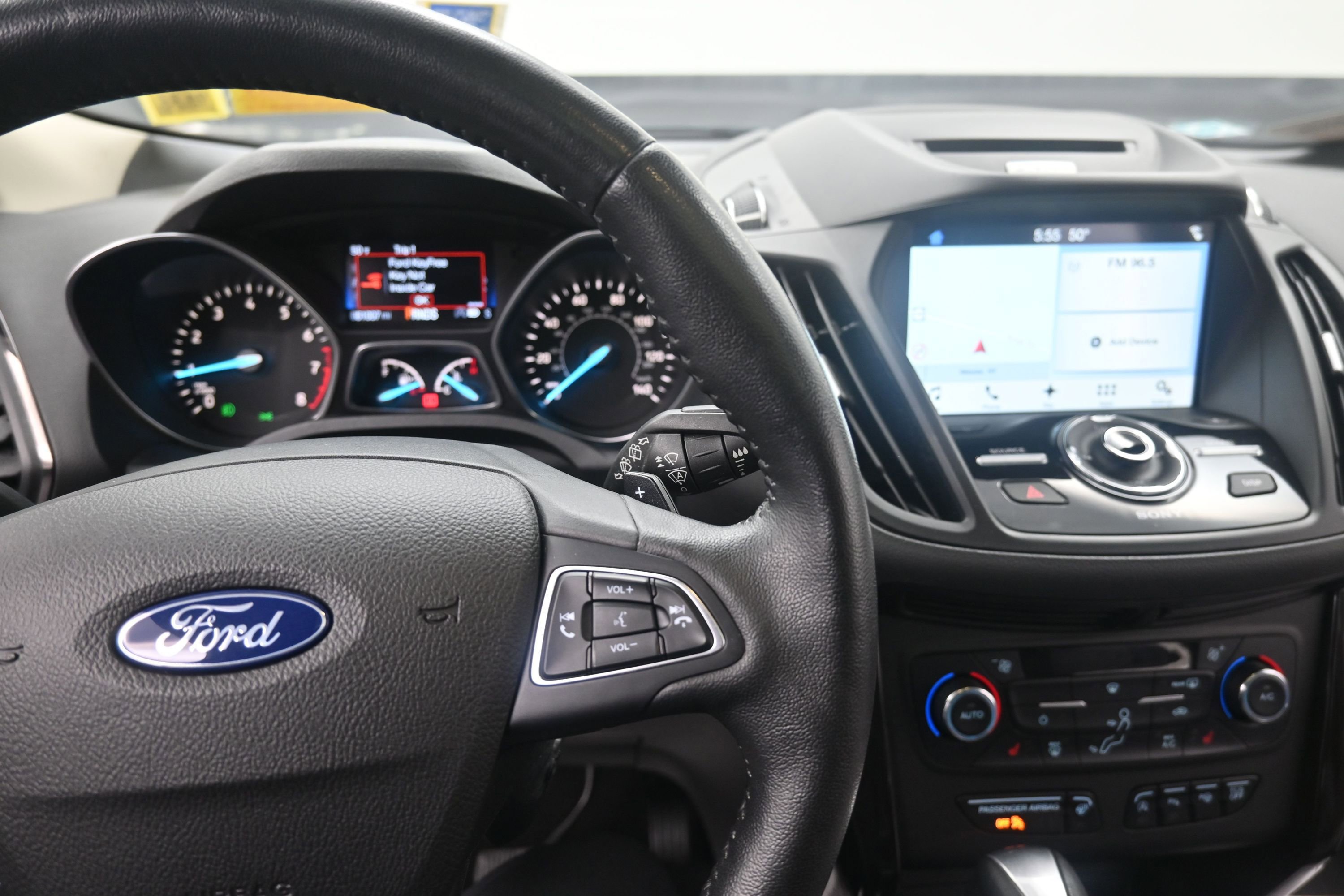 Used 2017 Ford Escape Titanium w/ Equipment Group 301A AWD/4WD image 22