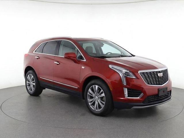 Certified 2025 Cadillac XT5 Premium Luxury w/ Technology Package AWD/4WD image 6