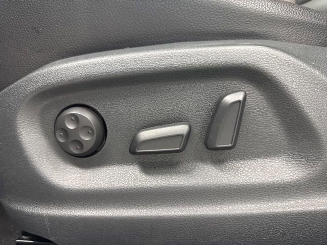Used 2017 Volkswagen Tiguan Wolfsburg Edition image 10