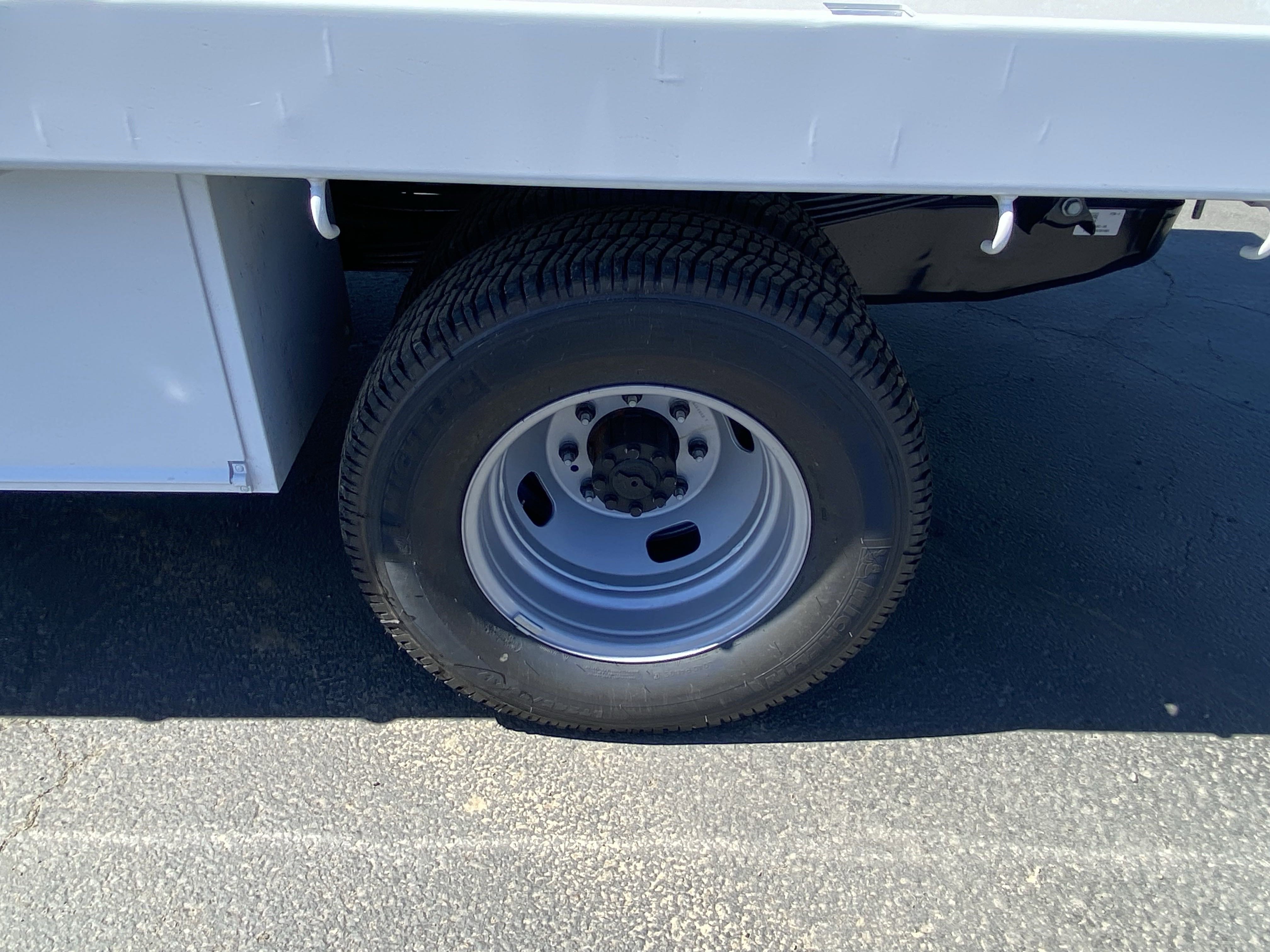 New 2025 Ford F350 XL w/ XL Chrome Package image 20