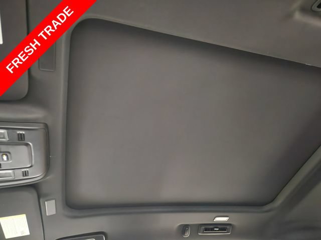 Used 2025 GMC Yukon XL Elevation w/ Technology Package RWD image 25