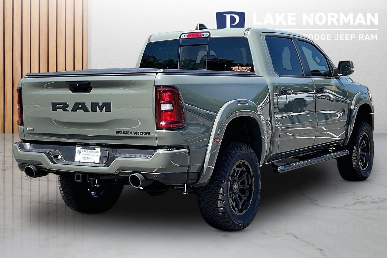 New 2026 RAM 1500 Big Horn AWD/4WD image 9