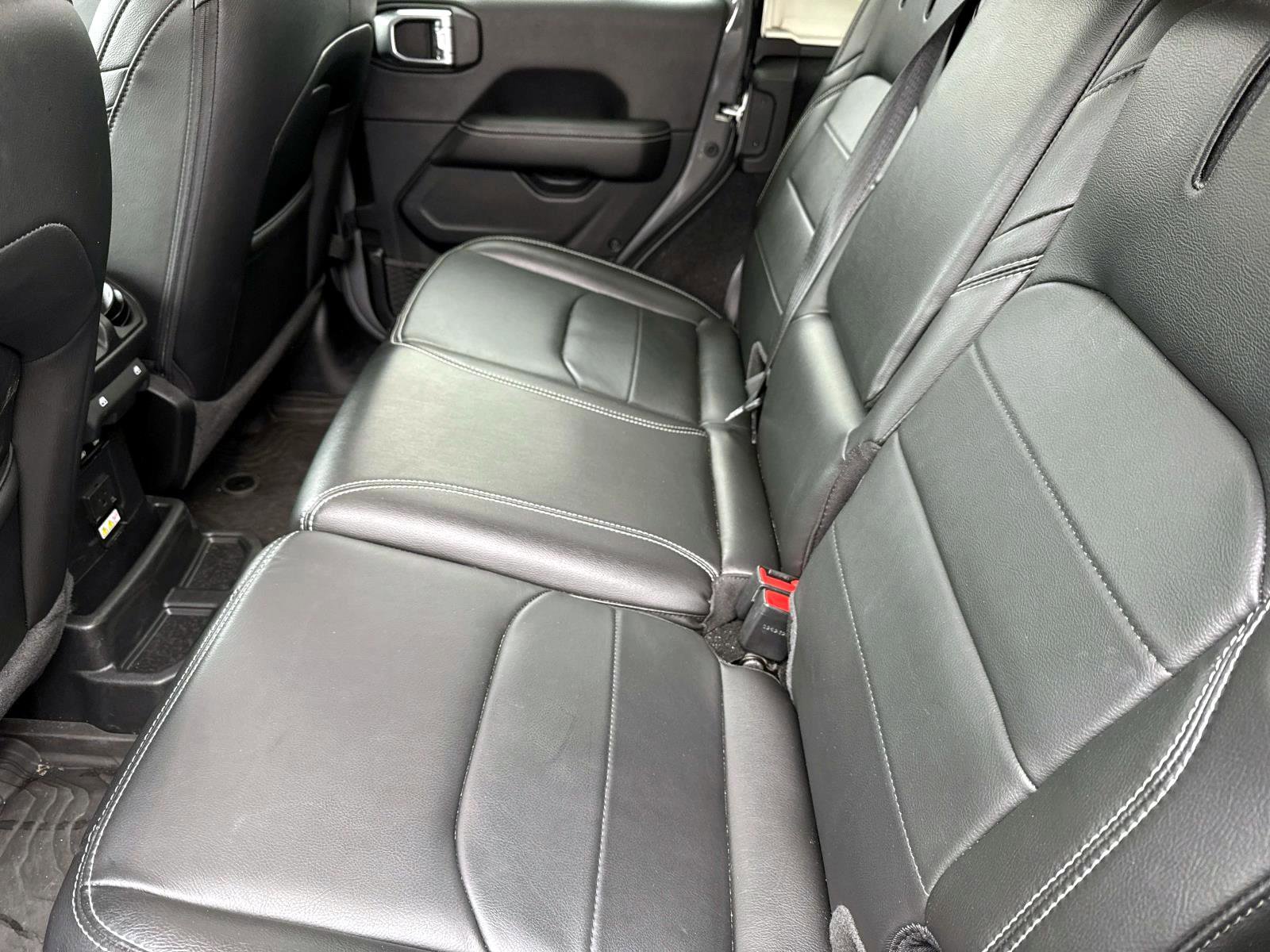 Used 2023 Jeep Wrangler Unlimited Sahara w/ Cold Weather Group image 9