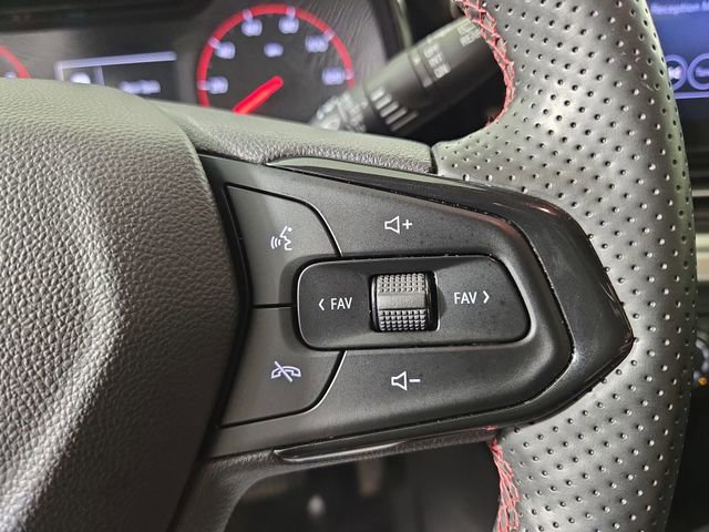 Used 2024 Chevrolet Trax RS image 23