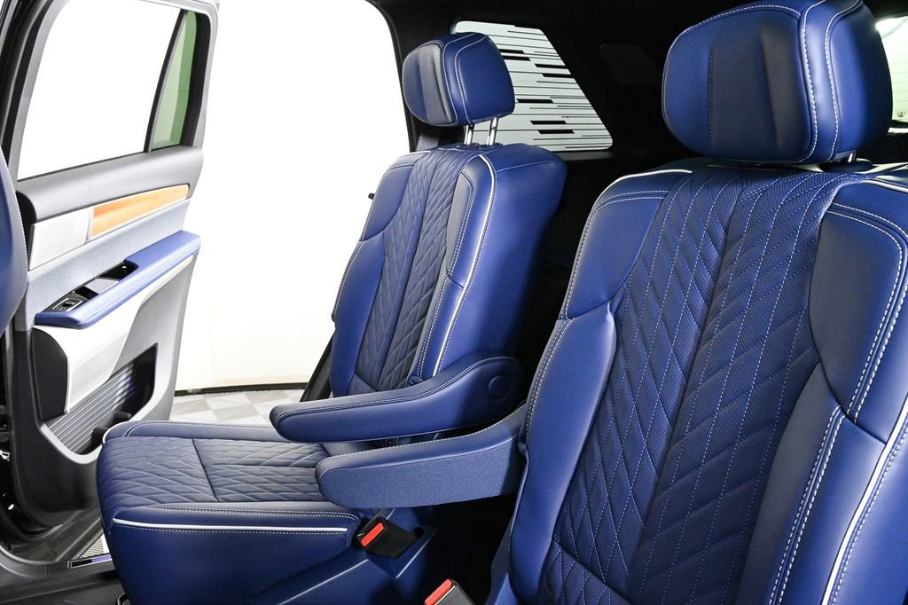 New 2026 Cadillac Vistiq Premium Luxury image 21