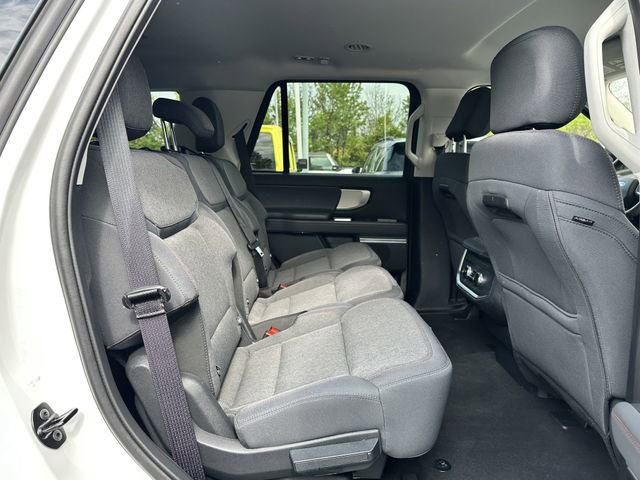 Certified 2025 Ford Expedition Active AWD/4WD image 35