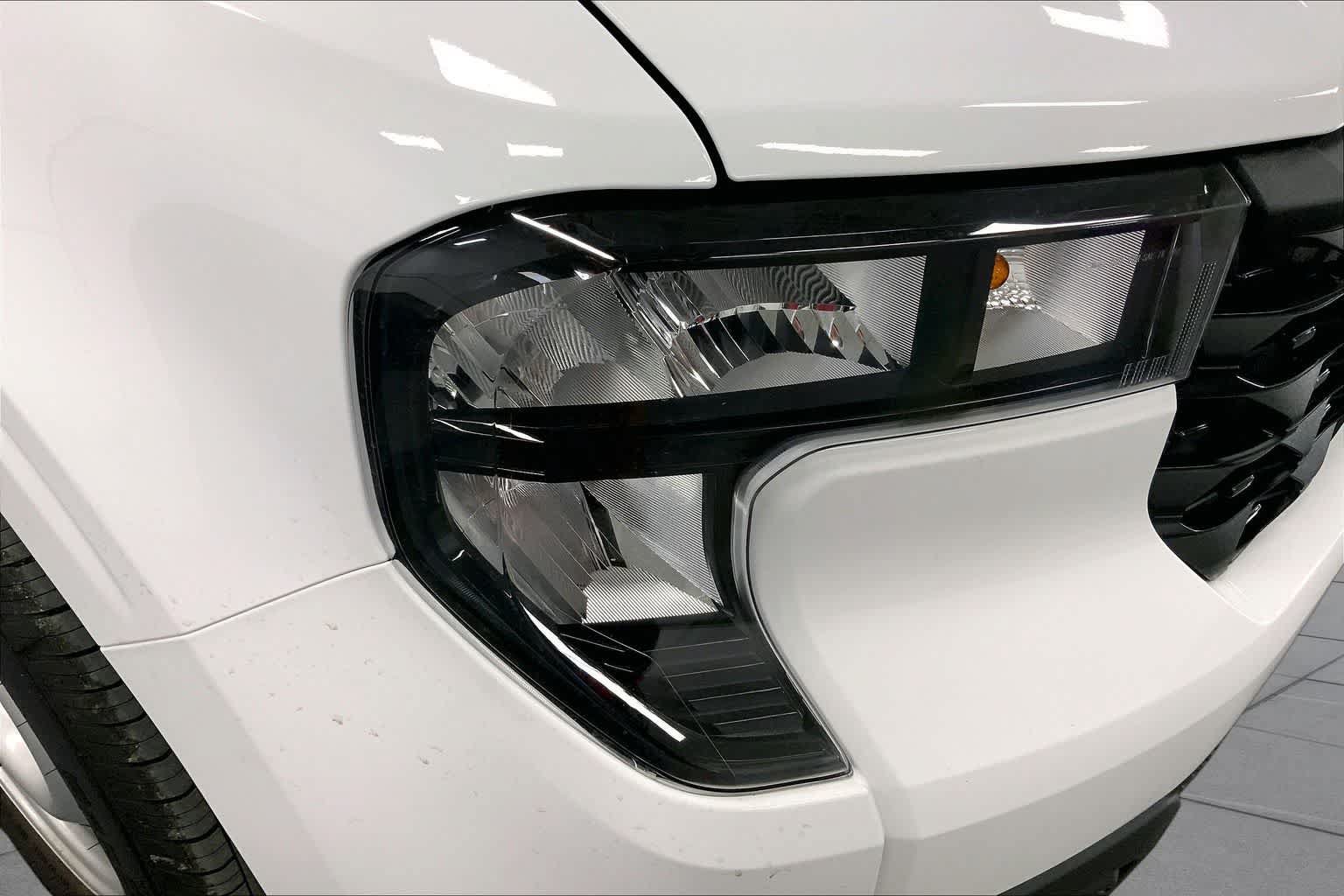 New 2026 Ford Maverick XL FWD image 13