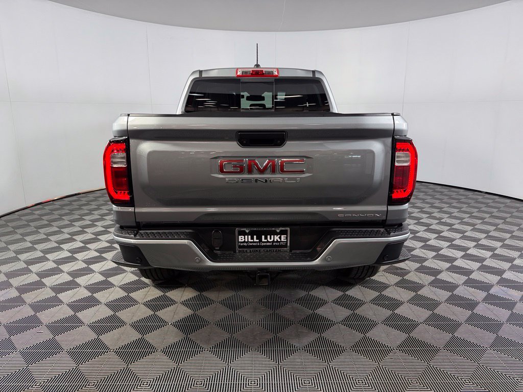 Used 2024 GMC Canyon Denali AWD/4WD image 7