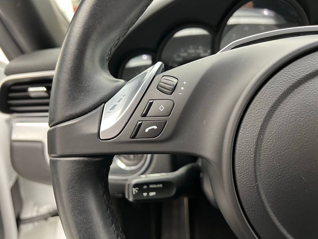 Used 2013 Porsche 911 Carrera S image 8