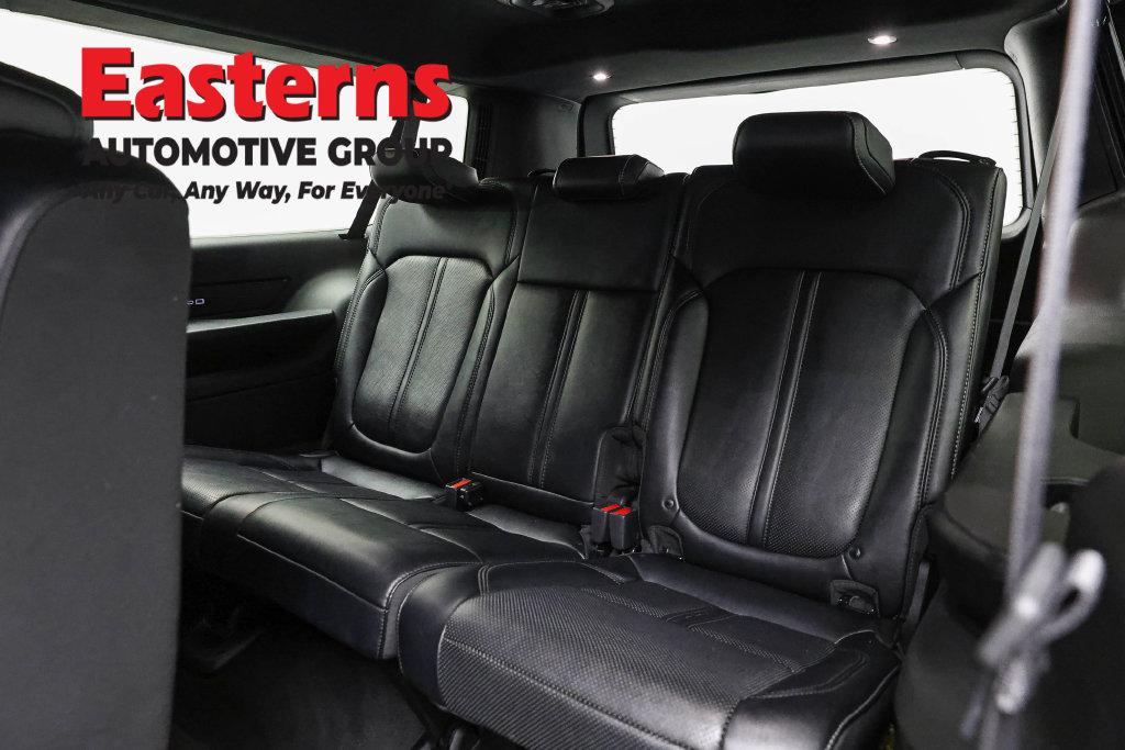 Used 2024 Jeep Wagoneer L Series II RWD image 33