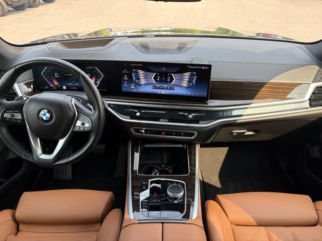 Used 2026 BMW X5 xDrive40i AWD/4WD image 12