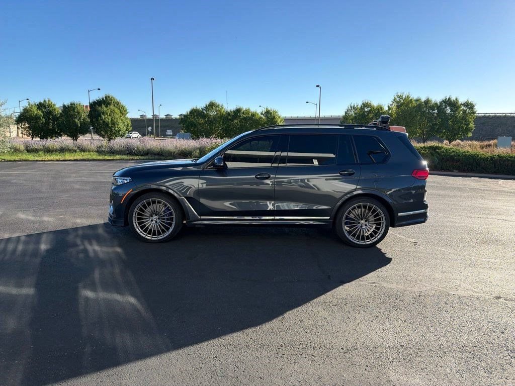 Used 2022 BMW ALPINA XB7 AWD/4WD image 2