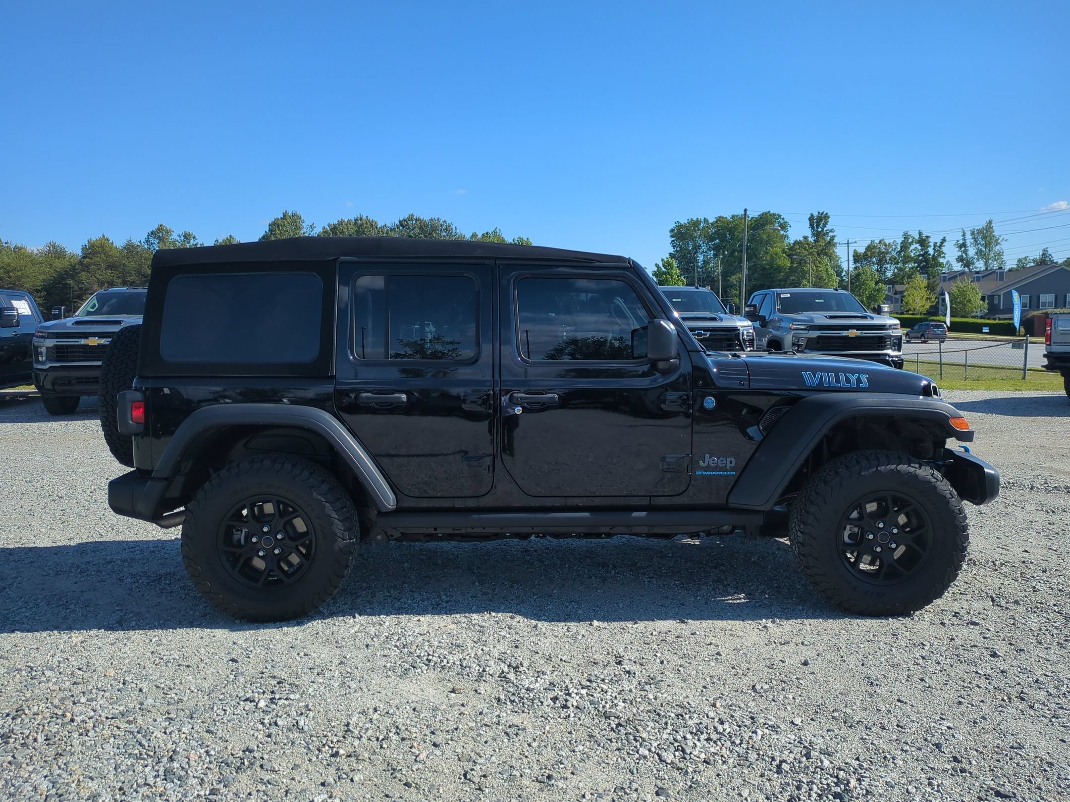 Used 2024 Jeep Wrangler Unlimited AWD/4WD image 11
