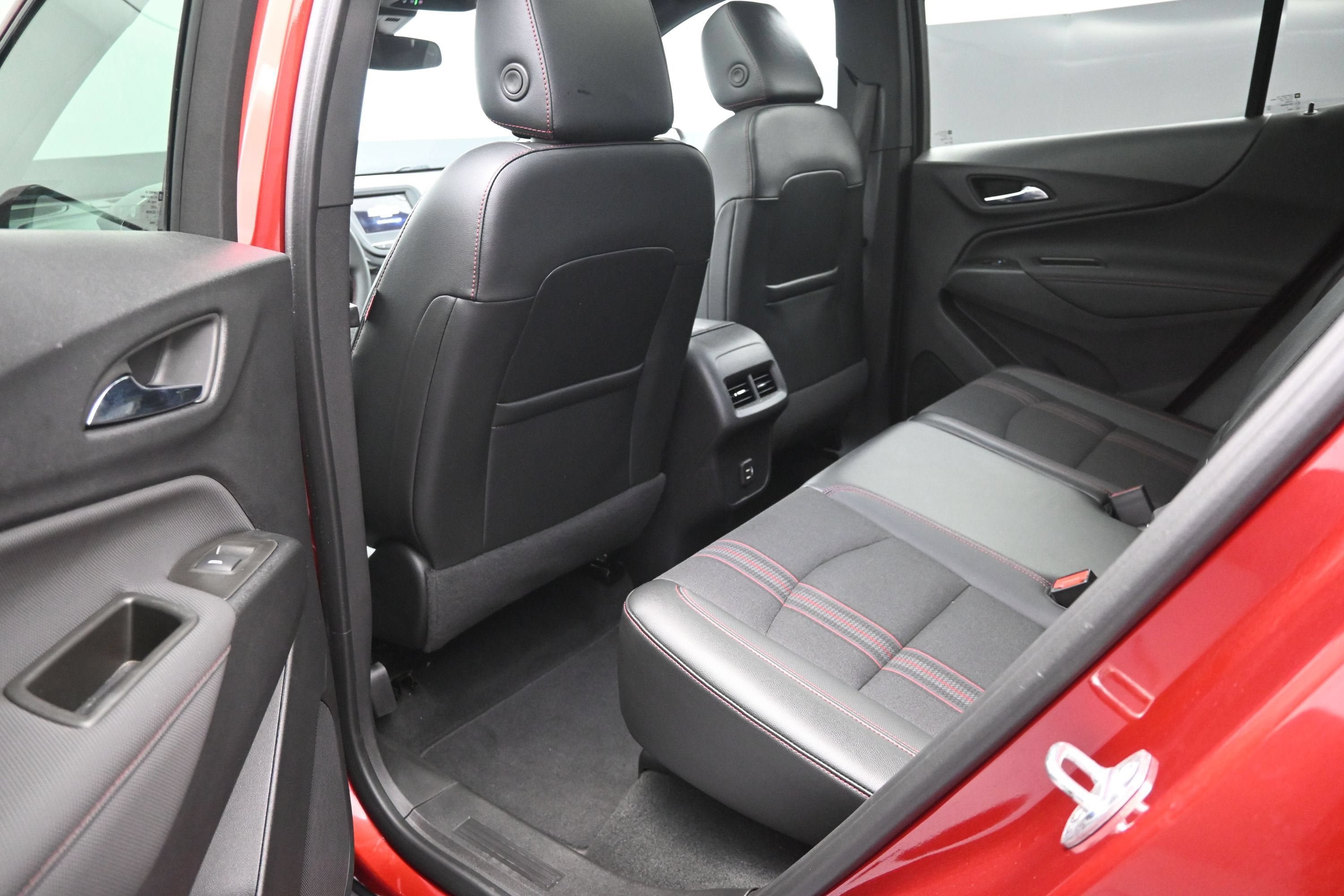 Certified 2023 Chevrolet Equinox RS FWD image 28