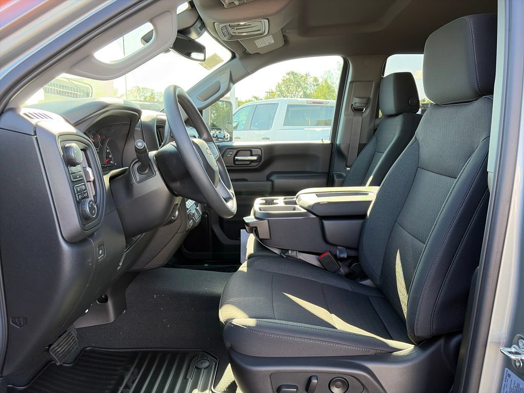 New 2026 Chevrolet Silverado 2500 Custom w/ Custom Value Package AWD/4WD image 12