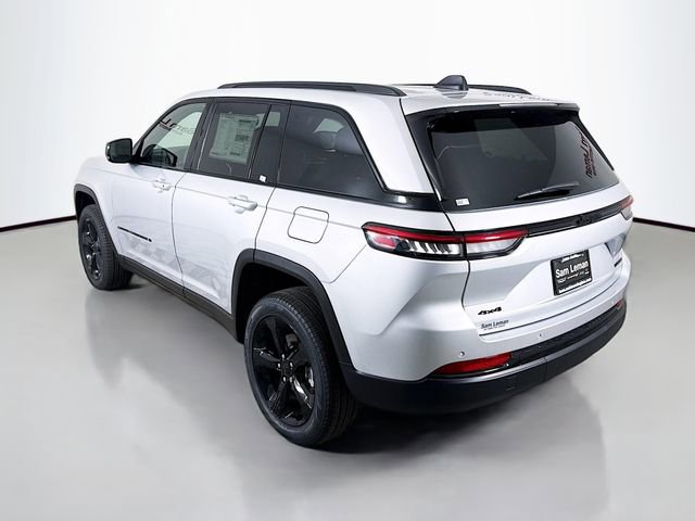 New 2025 Jeep Grand Cherokee Limited w/ Black Appearance Package image 5