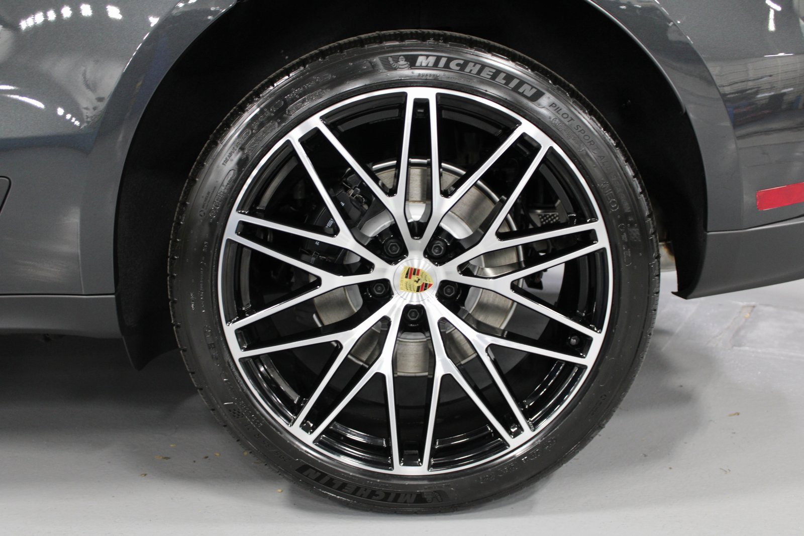 New 2026 Porsche Macan image 12