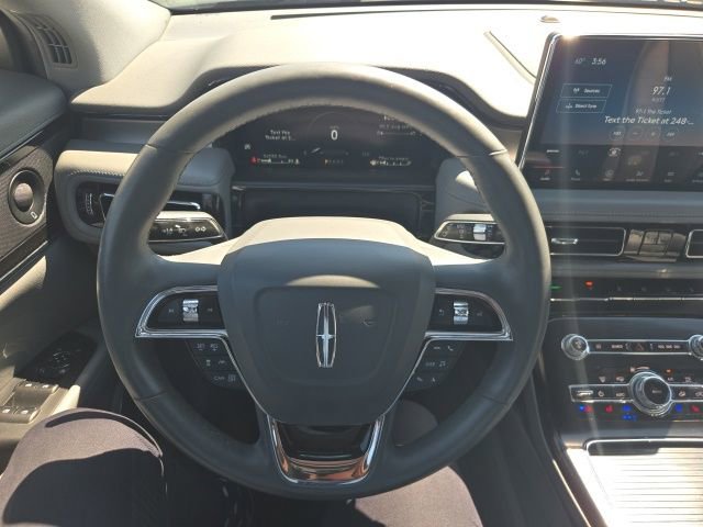 Used 2021 Lincoln Nautilus Reserve FWD image 5