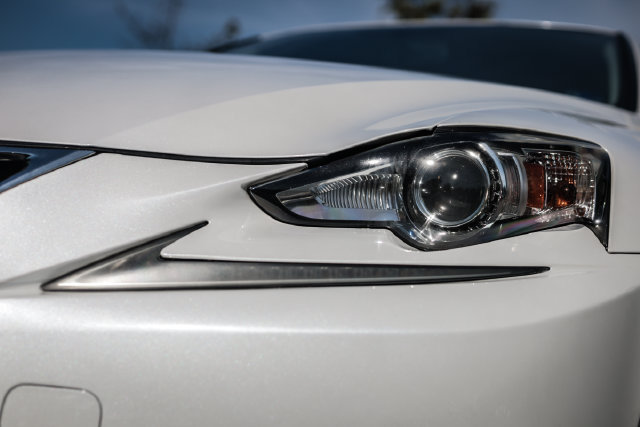 Used 2016 Lexus IS 200t RWD image 11