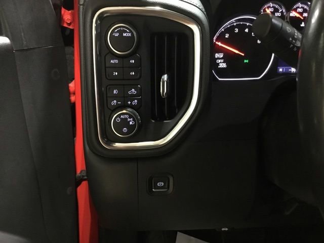 Used 2022 Chevrolet Silverado 1500 LT w/ Z71 Off-Road Package image 43