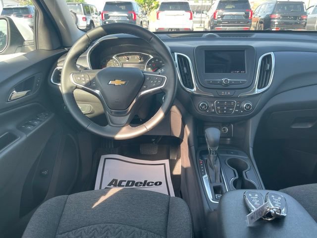 Used 2024 Chevrolet Equinox LT w/ LPO, Floor Liner Package FWD image 4