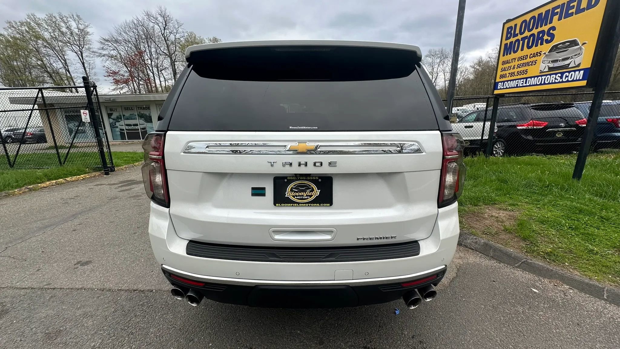 Used 2021 Chevrolet Tahoe Premier w/ Premium Package AWD/4WD image 6
