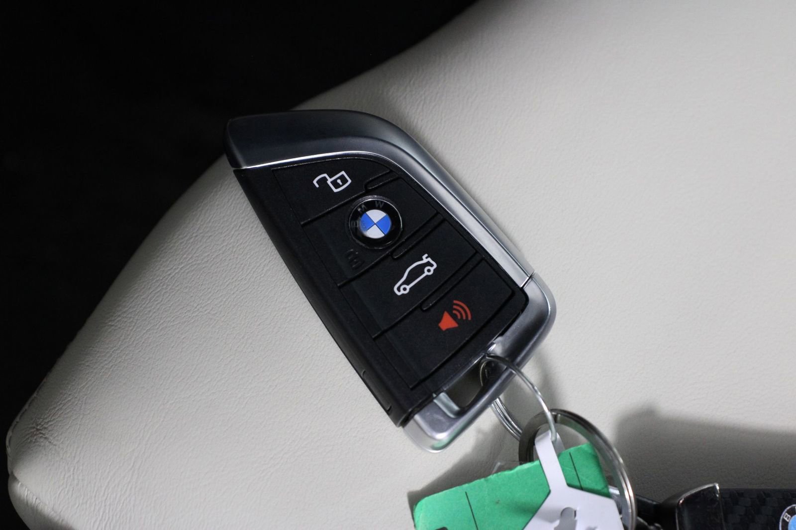 Used 2022 BMW M4 xDrive Competition image 32