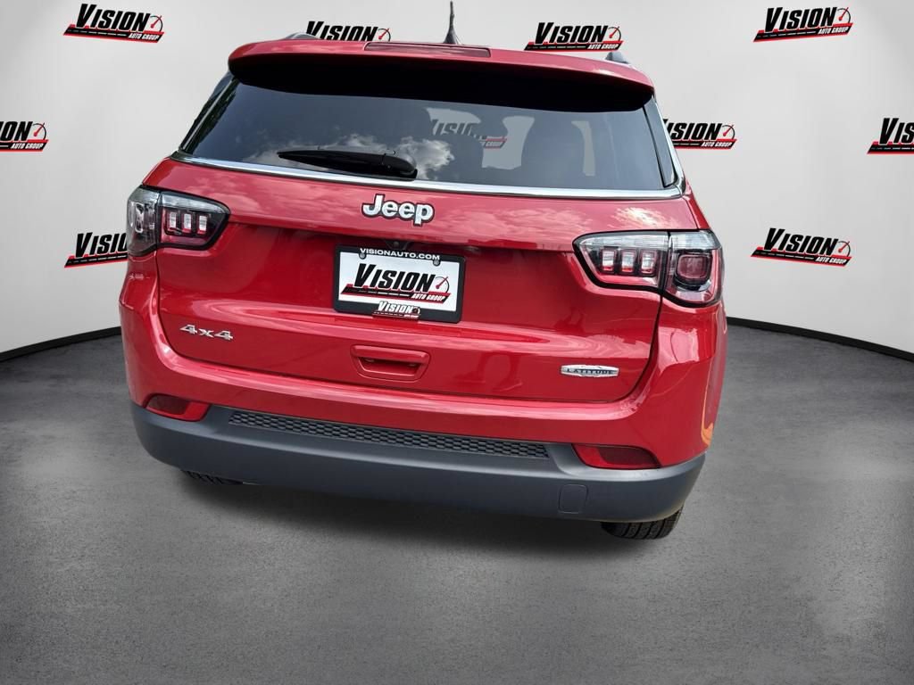 Used 2023 Jeep Compass Latitude AWD/4WD image 6