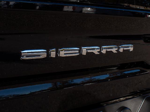 Used 2023 GMC Sierra 2500 AT4 w/ AT4 Preferred Package image 12