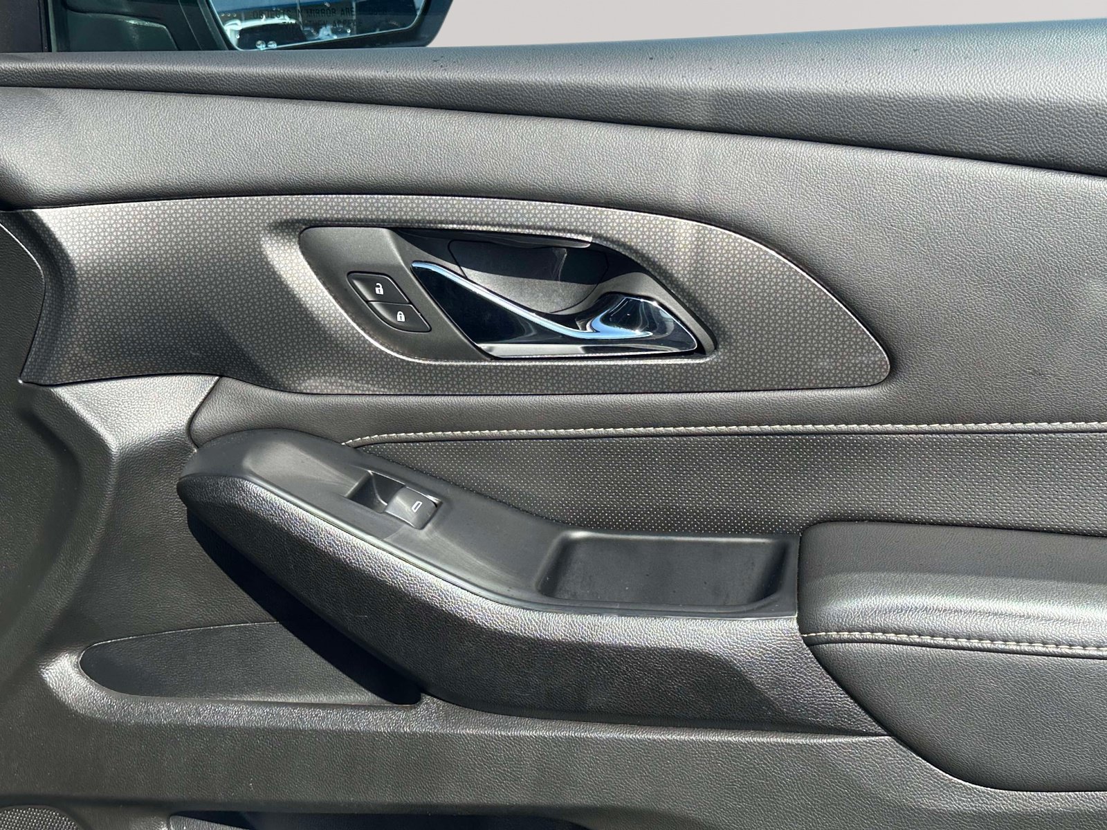Used 2023 Chevrolet Traverse Premier w/ LPO, Floor Liner Package FWD image 25