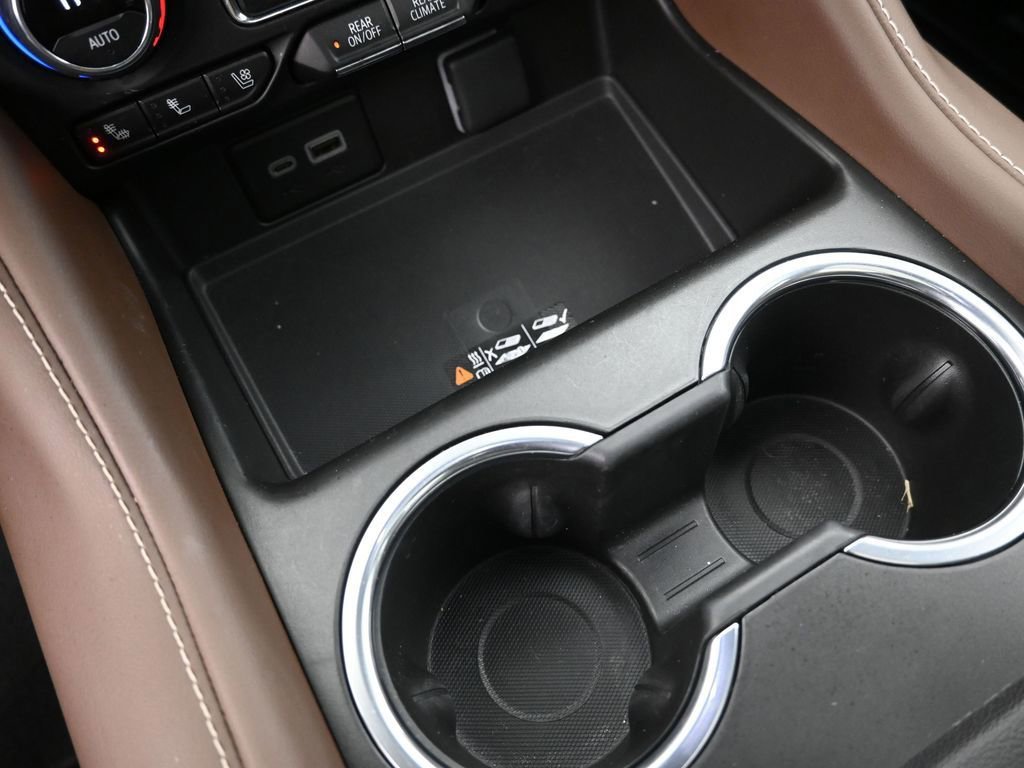 Used 2024 Chevrolet Tahoe High Country image 25