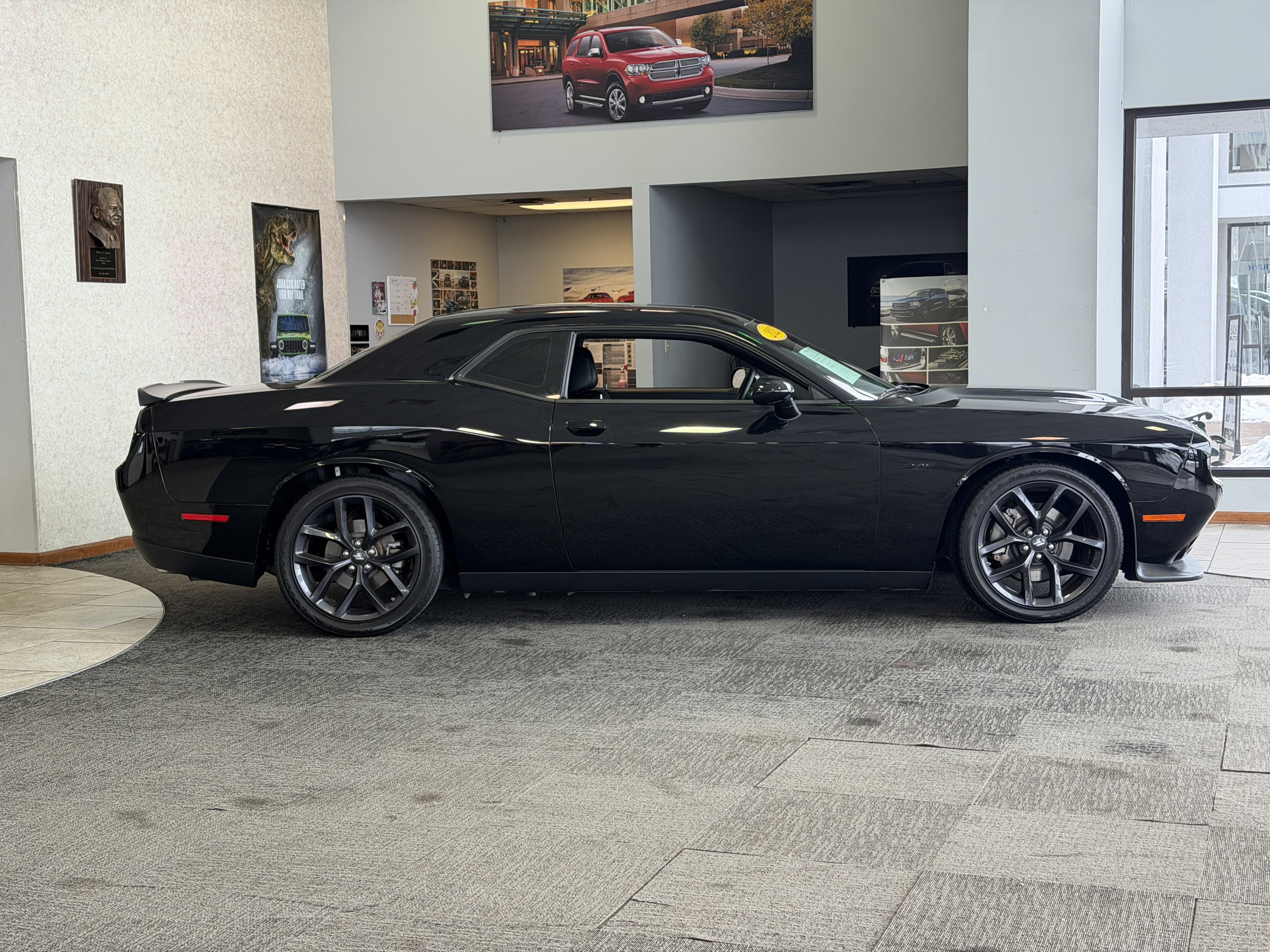 Used 2023 Dodge Challenger R/T w/ Plus Package image 3