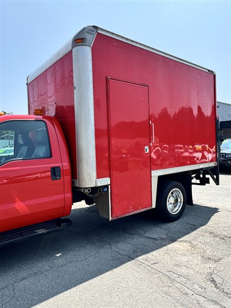 Used 2016 Ford F550 Luxury RWD image 2