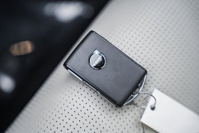 New 2026 Volvo XC60 B5 Ultra w/ Protection Package Premier image 43