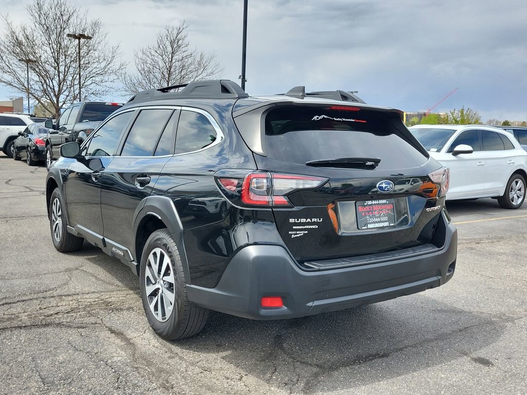 Used 2023 Subaru Outback Premium AWD/4WD image 6