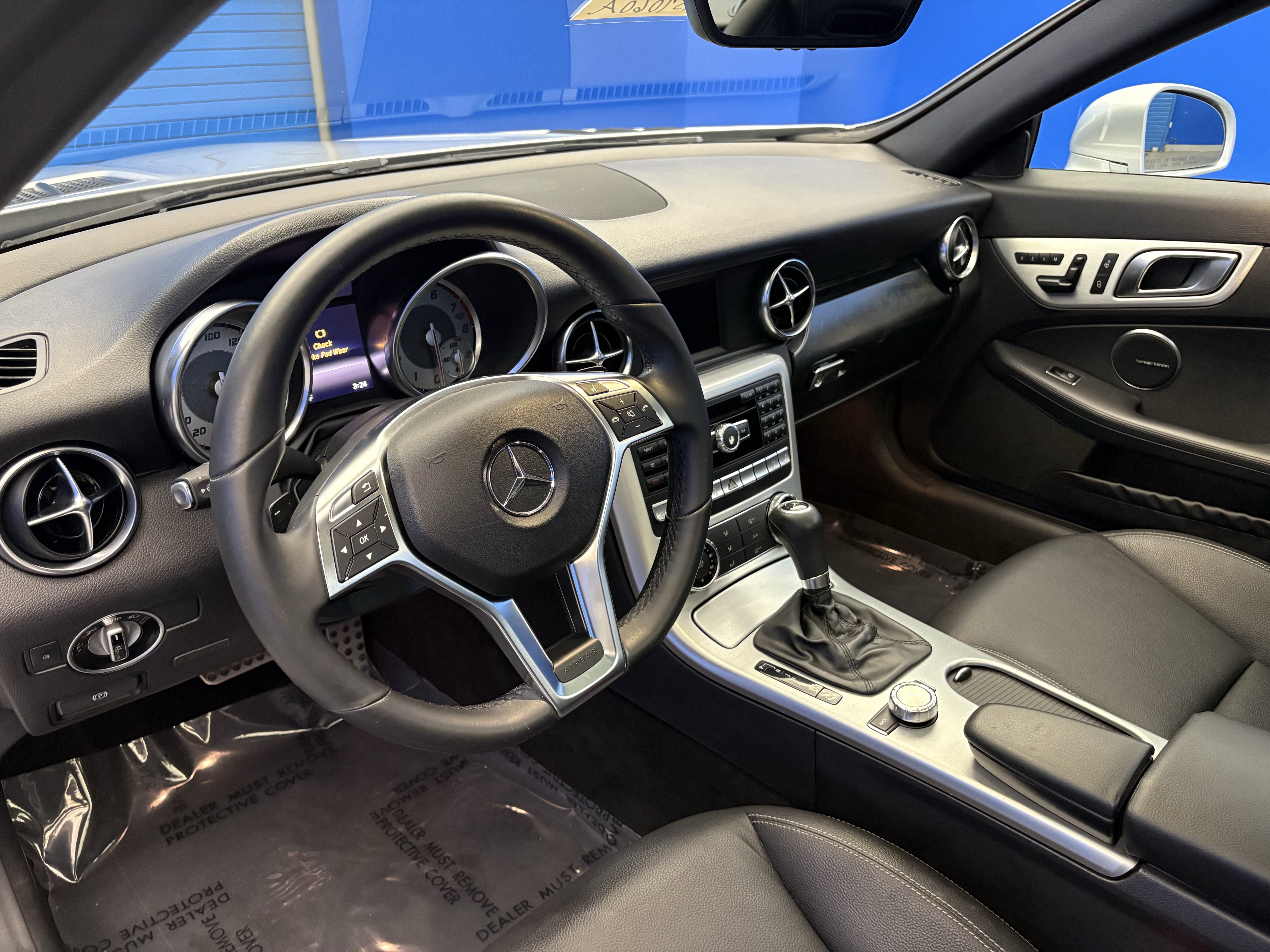 Used 2015 Mercedes-Benz SLK 250 image 11