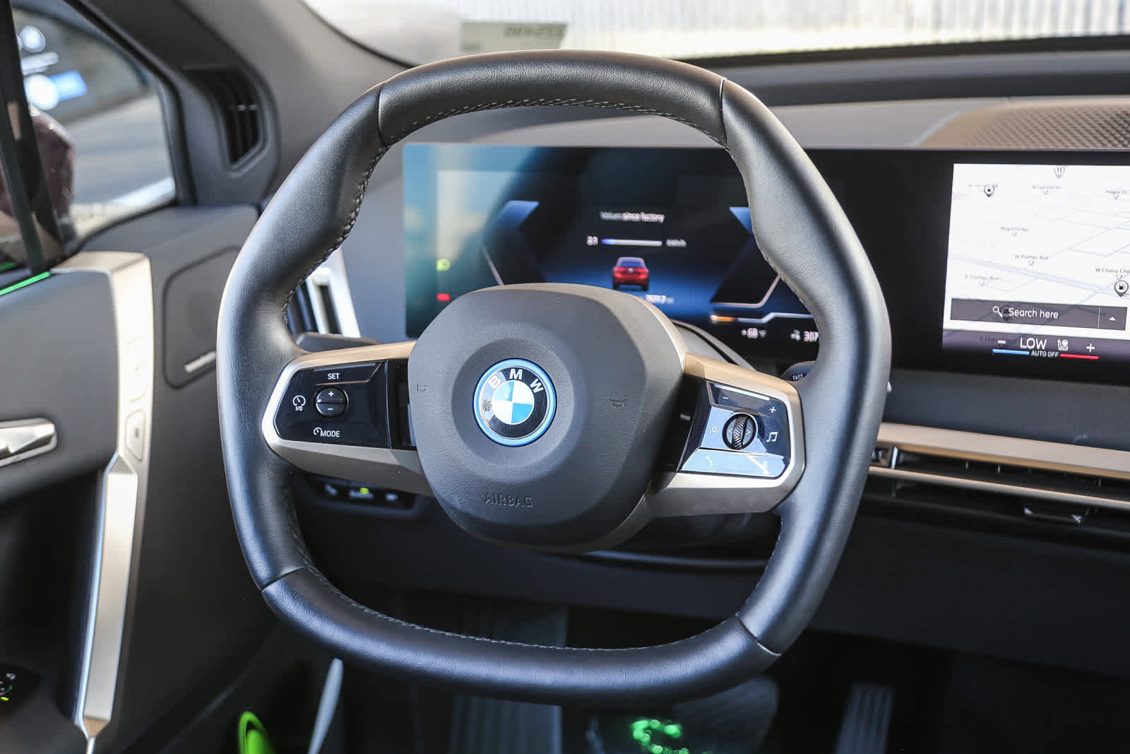 Used 2025 BMW iX xDrive50 w/ Sport Package image 12