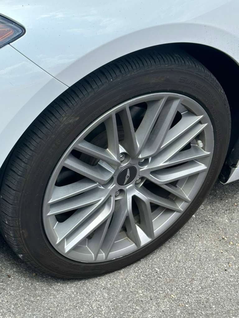 Used 2020 Genesis G70 2.0T RWD image 5